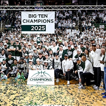 绿联USB4雷电拓展坞